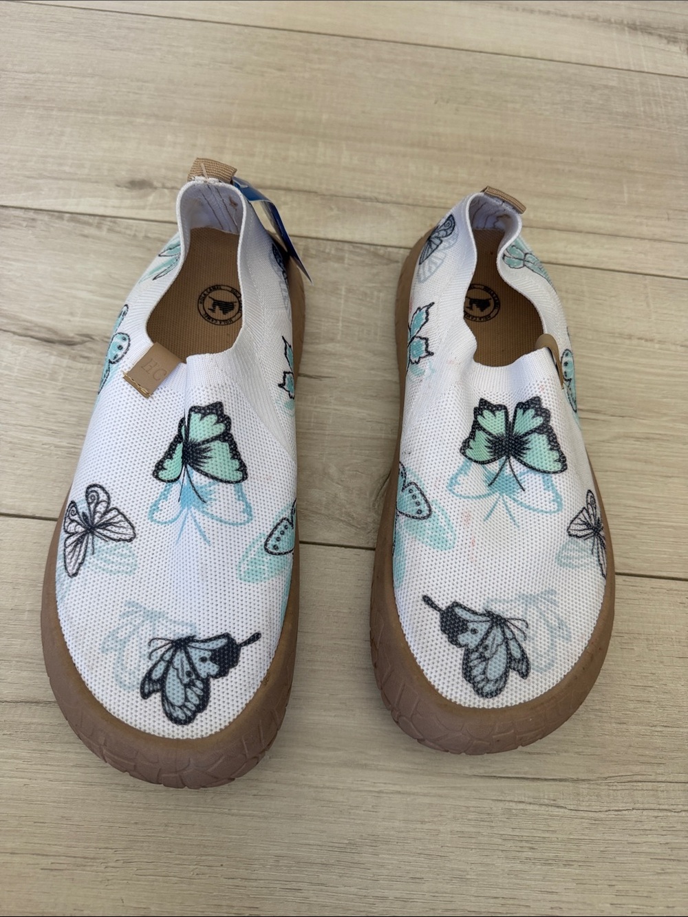 Comfy garden shoes  Butterfly Slip-On Shoes - White with Teal Accents